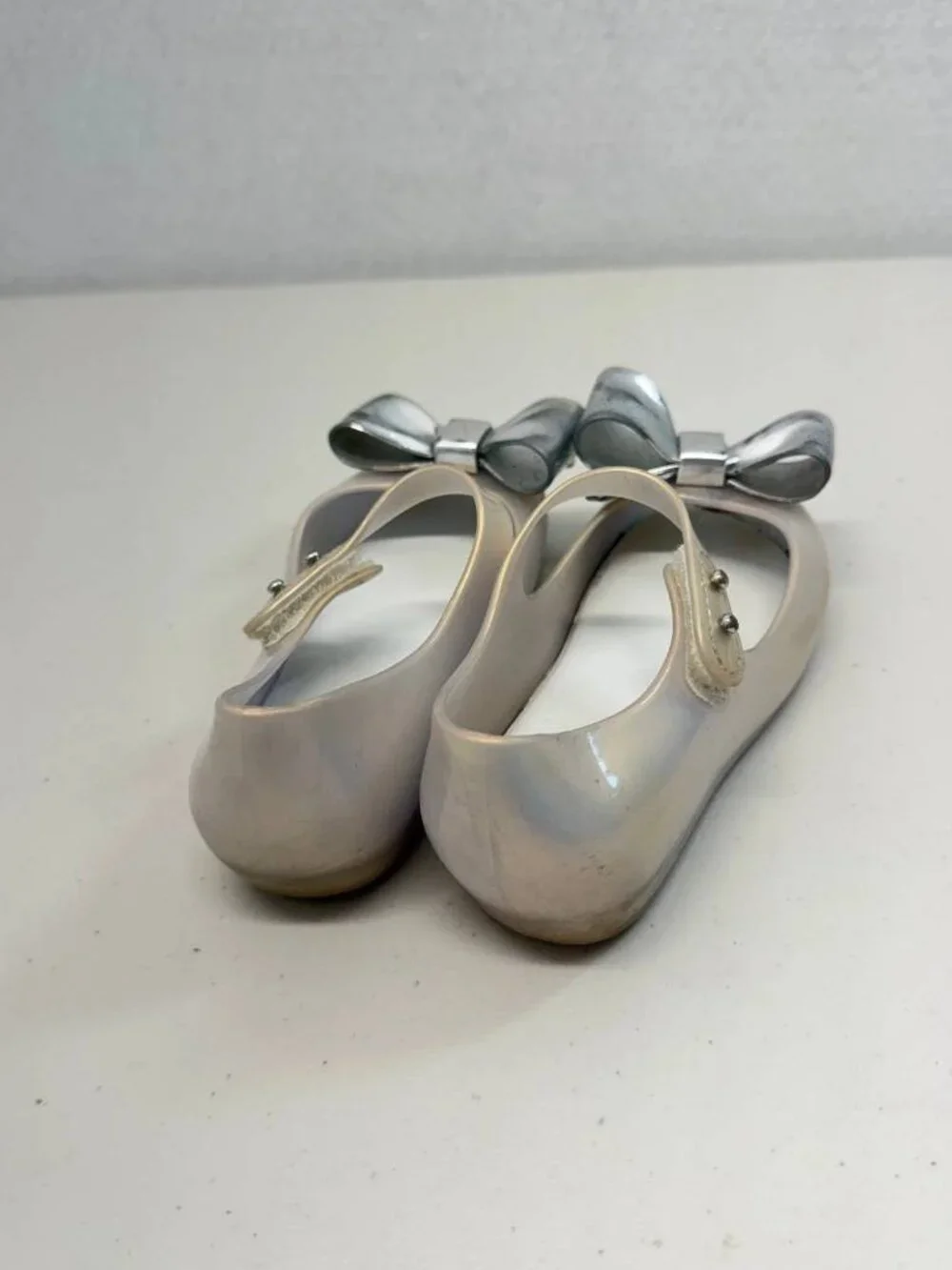 Mini Melissa Kids Ultragirl Sweet Pearlescent Silver Bow Mary Jane Flats Size 8